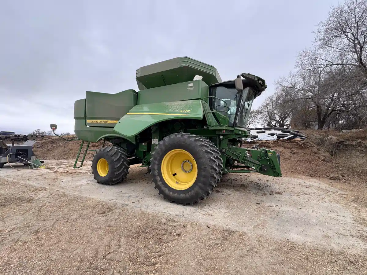 Used 2021 John Deere S770 Combine
