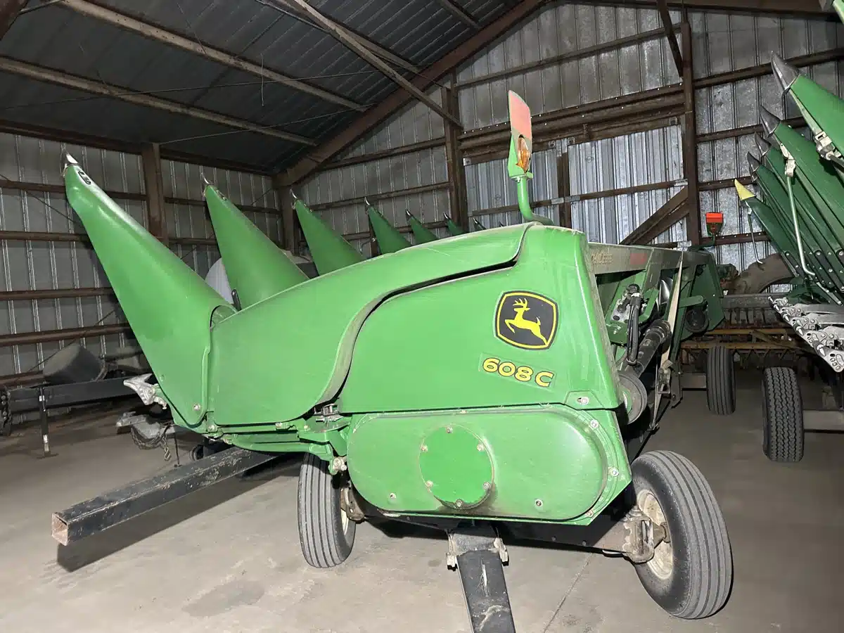 Used 2011 John Deere 608C Header - Row Crop