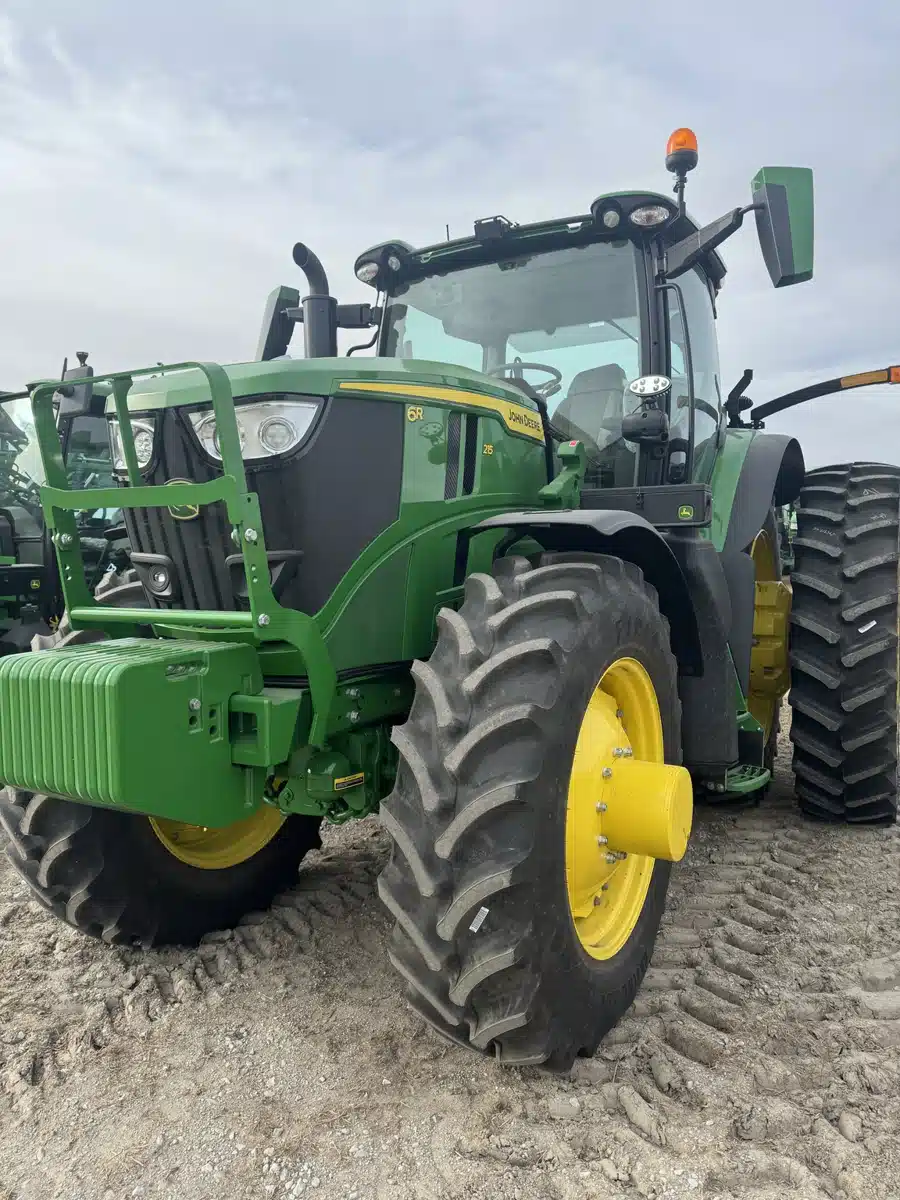 Gallery image 2 for Used 2024 John Deere 6R 215 Tractor