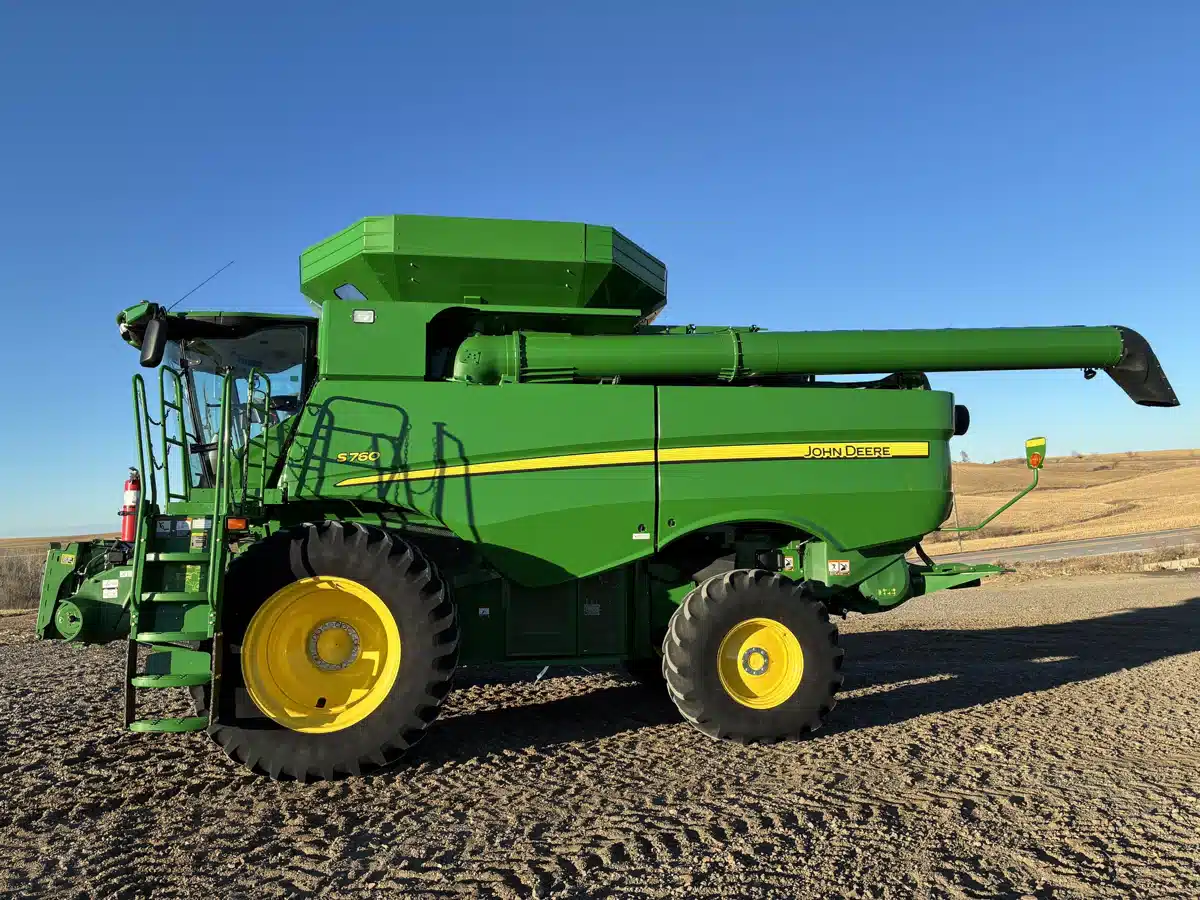 Photo de la Galerie 2 pour 2021 John Deere S760 Batteuse