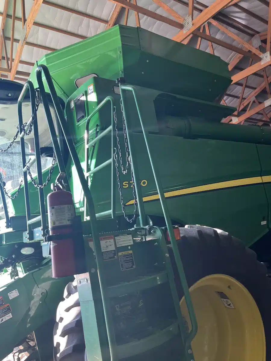 Used 2021 John Deere S760 Combine