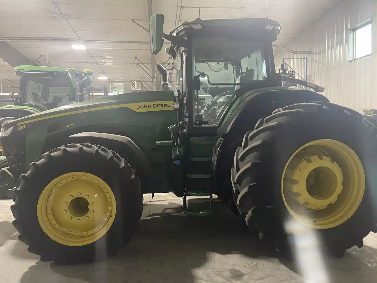 Gallery image 2 for Used 2023 John Deere 8R 410 Tractor