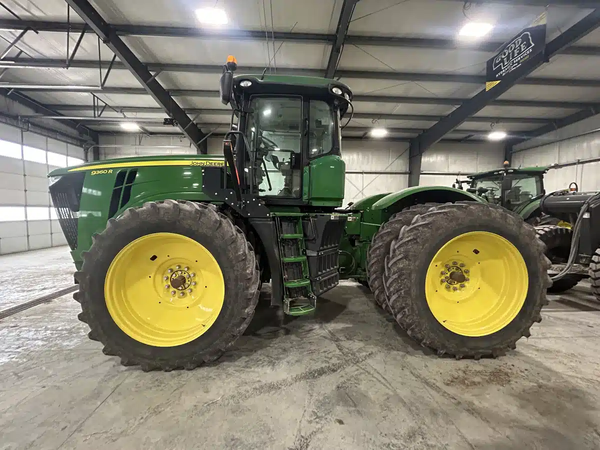 Gallery image 2 for 2014 John Deere 9360R Tractor