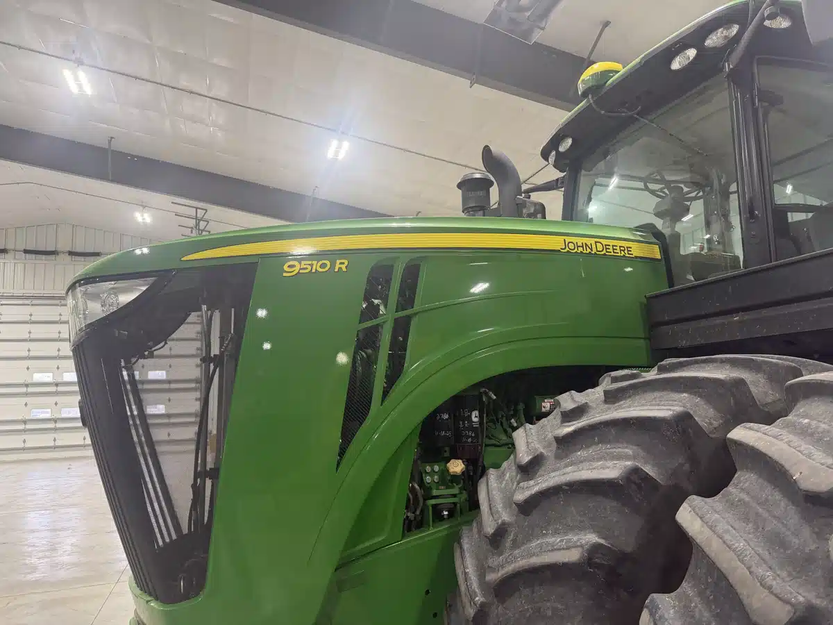 Gallery image 2 for 2013 John Deere 9510R Tractor