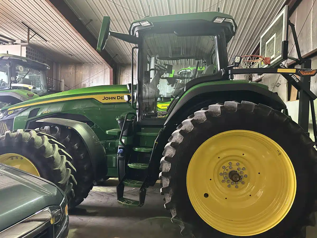 Gallery image 2 for 2025 John Deere 8R 340 Tractor