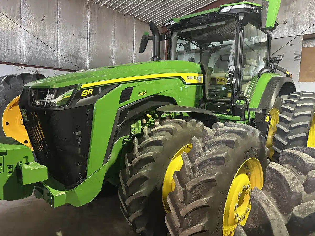 Gallery image 1 for 2025 John Deere 8R 340 Tractor