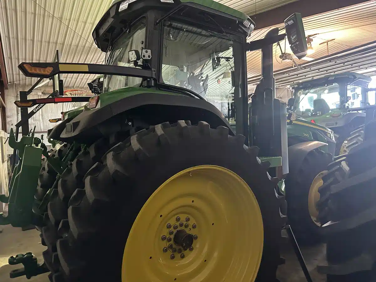 Gallery image 2 for 2025 John Deere 8R 340 Tractor