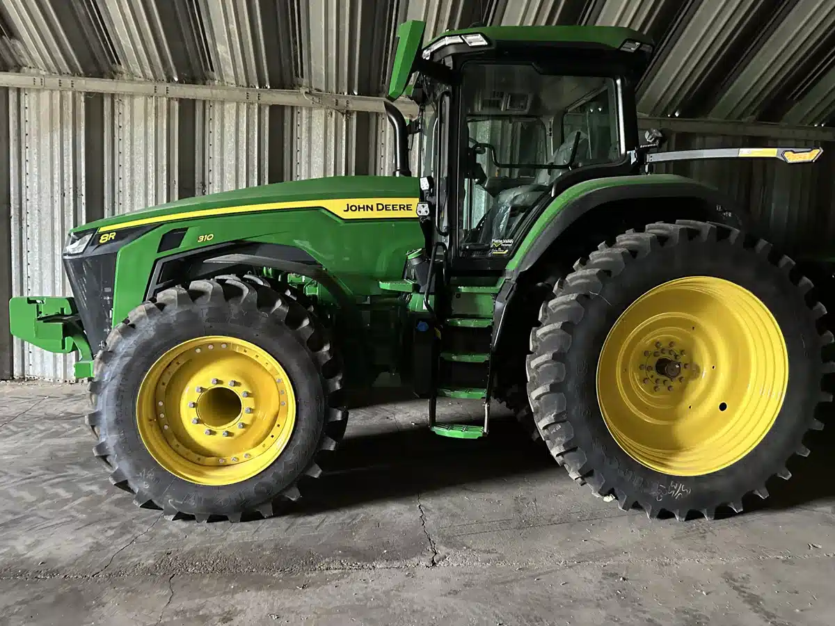 Gallery image 2 for 2025 John Deere 8R 310 Tractor