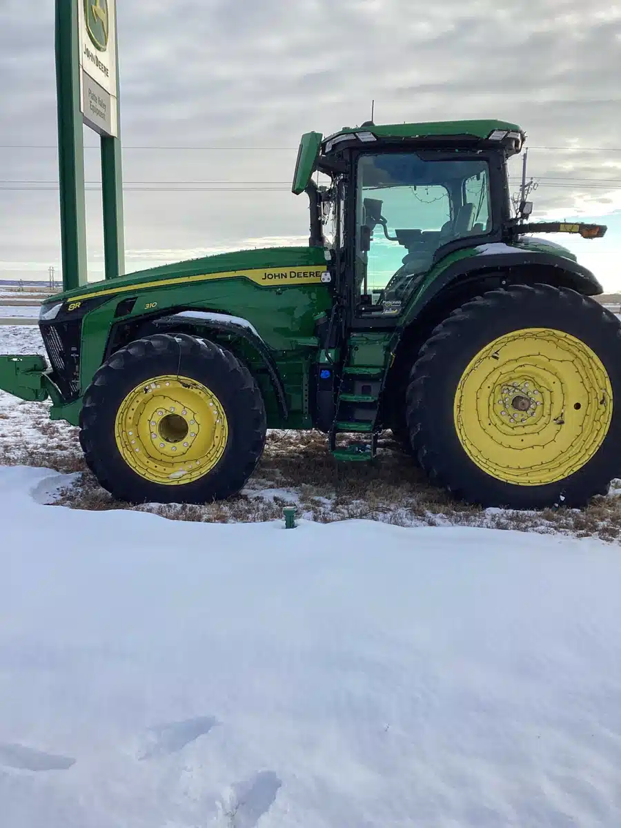Gallery image 2 for 2025 John Deere 8R 310 Tractor