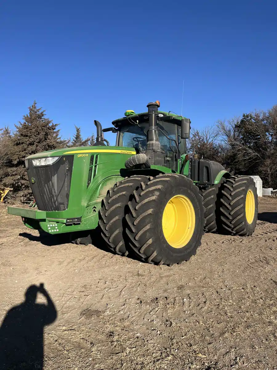 Gallery image 1 for 2020 John Deere 9520R Tractor