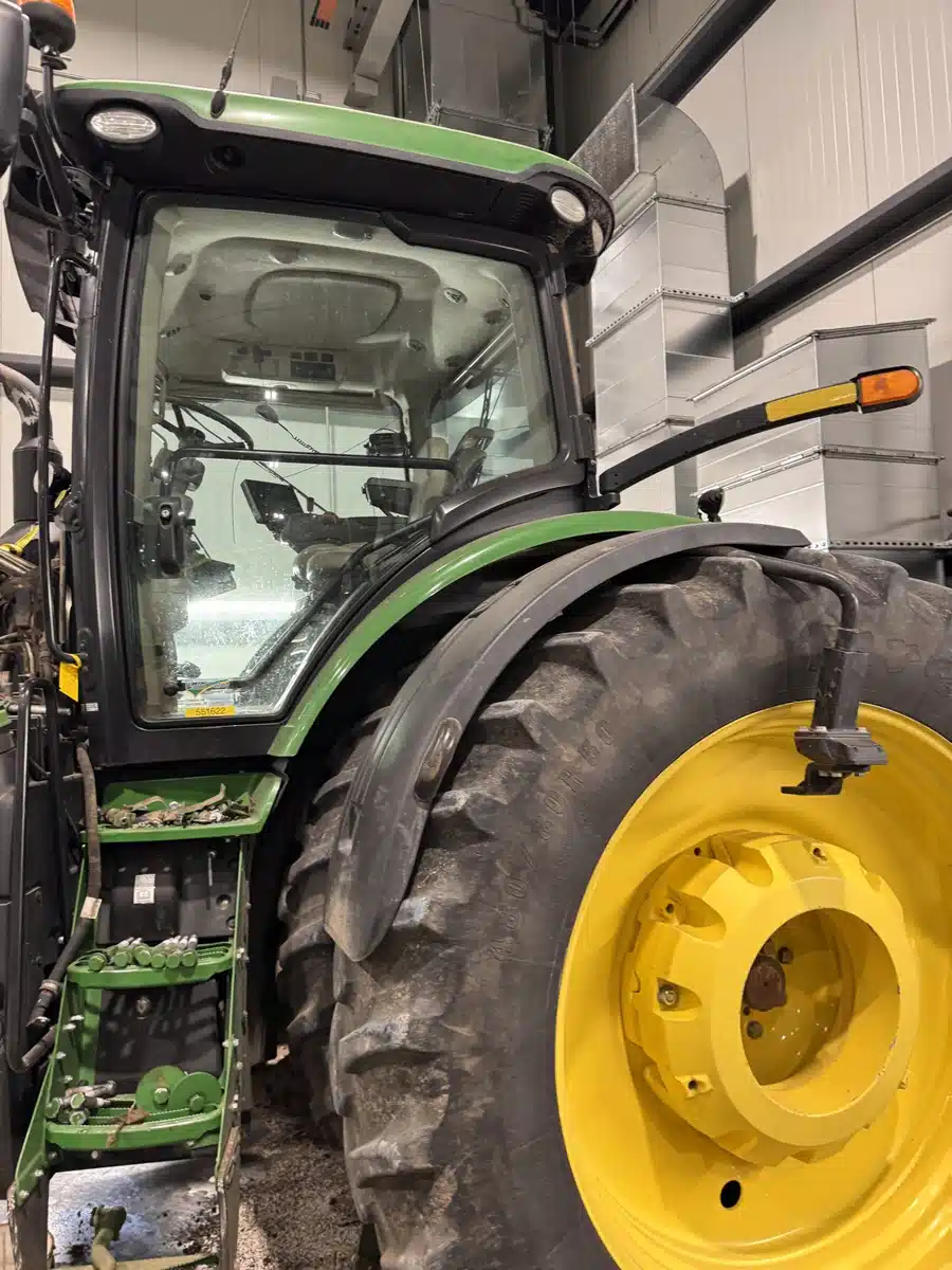 Gallery image 1 for 2015 John Deere 8345R Tractor