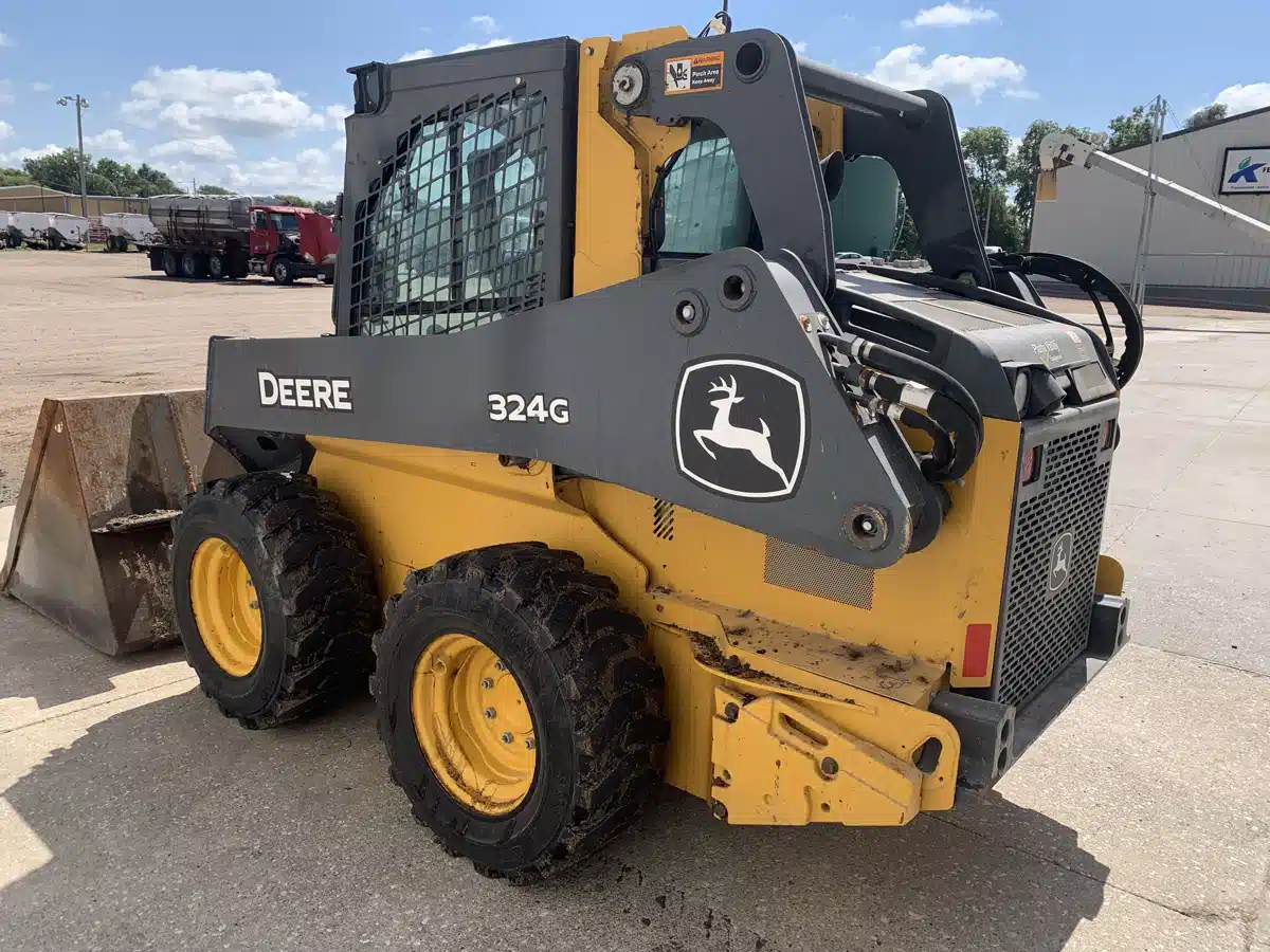Gallery image 2 for 2024 John Deere 324G Skid Steer