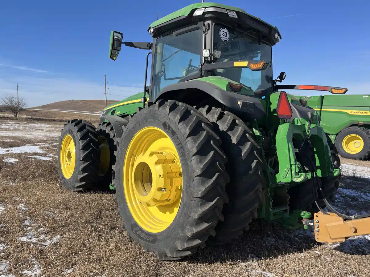 Photo de la Galerie 2 pour 2025 John Deere 8R 280 Tracteur