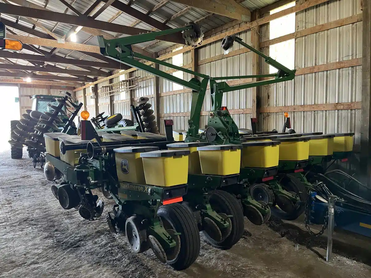 Gallery image 2 for 2013 John Deere 1760 Planter