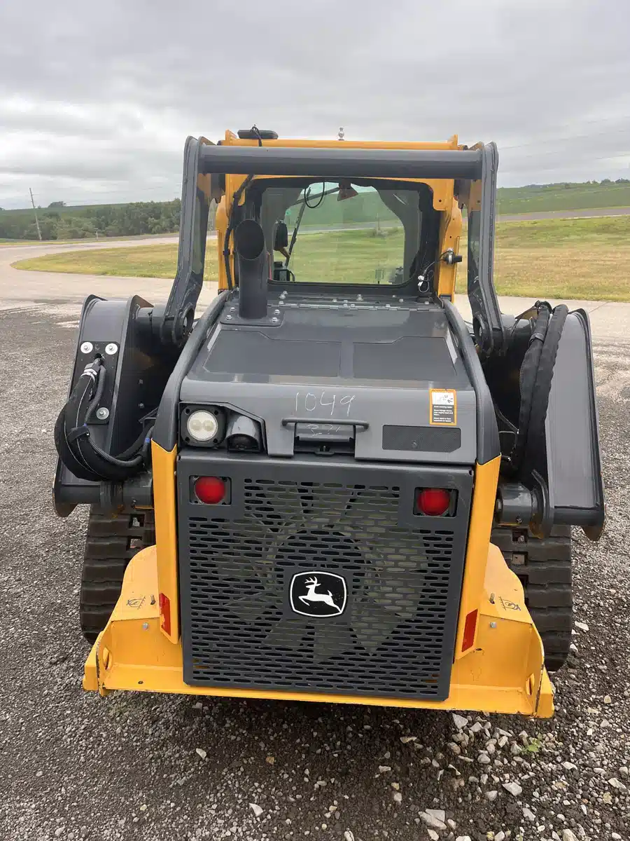 Gallery image 2 for 2024 John Deere 325G Track Loader