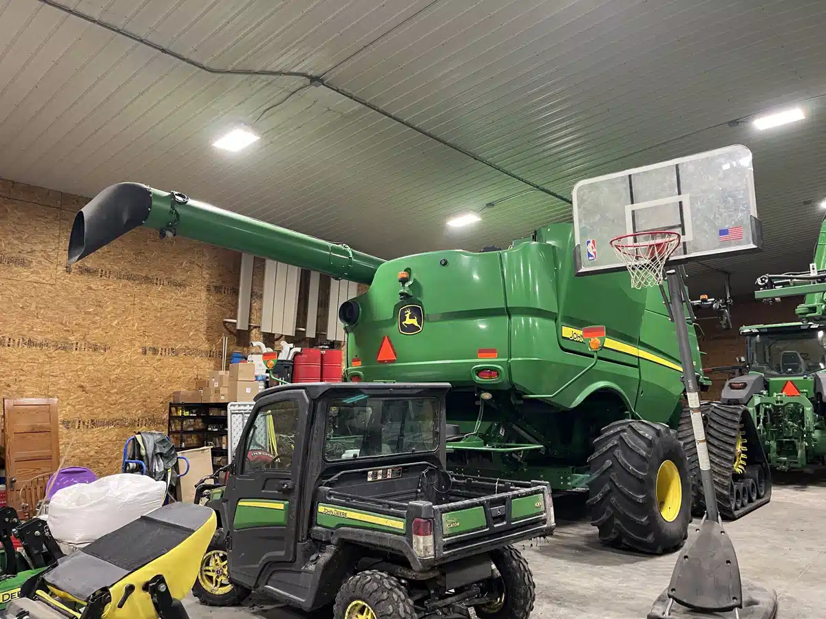 Gallery image 2 for 2020 John Deere S780 Combine