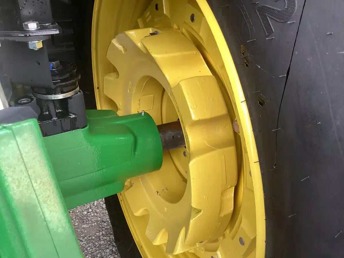 Gallery image 2 for 2023 John Deere 6155M Tractor