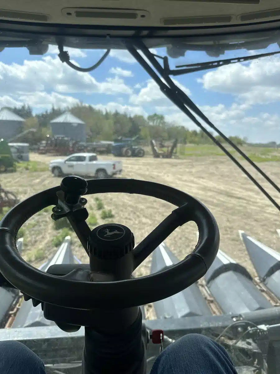 Gallery image 2 for 2022 John Deere S790 Combine