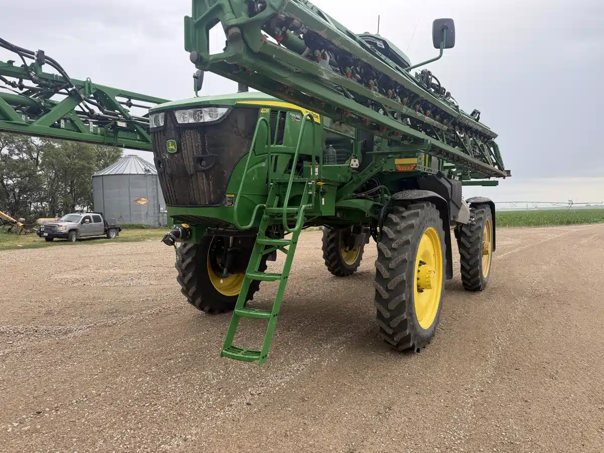 Gallery image 1 for 2025 John Deere 412R Sprayer - Self Propelled