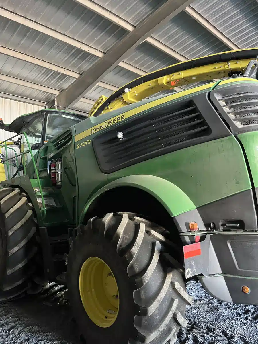 Gallery image 1 for 2024 John Deere 9700 Forage Harvester