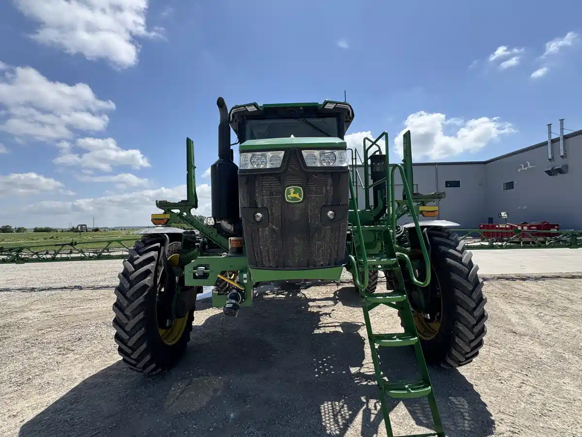 Gallery image 2 for 2024 John Deere 616R Sprayer - Self Propelled