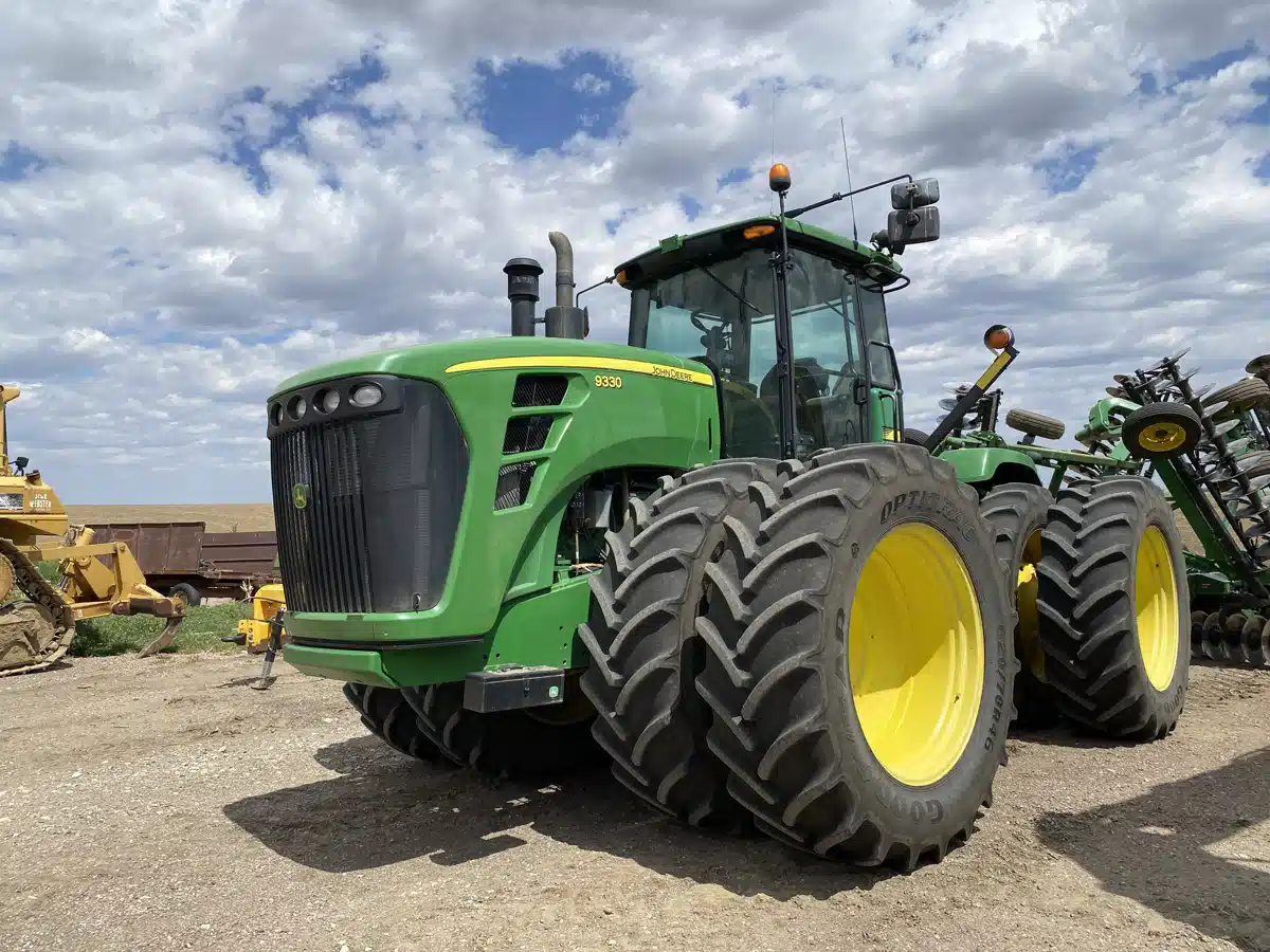 Gallery image 1 for 2008 John Deere 9330 Tractor