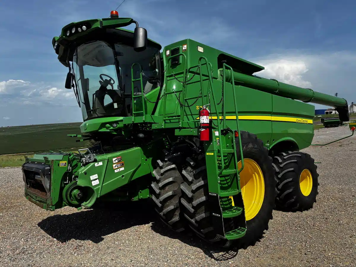 Photo de la Galerie 1 pour 2018 John Deere S770 Batteuse