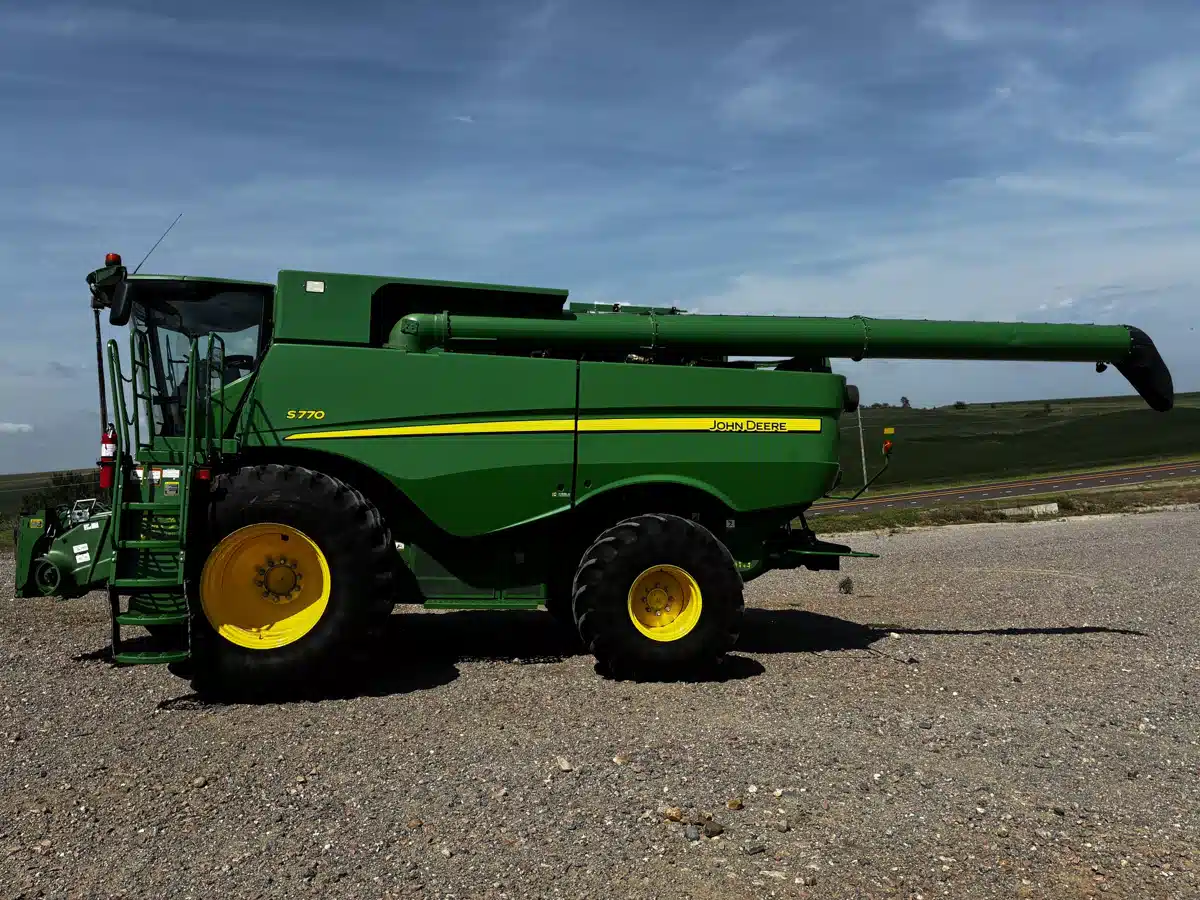 Photo de la Galerie 2 pour 2018 John Deere S770 Batteuse