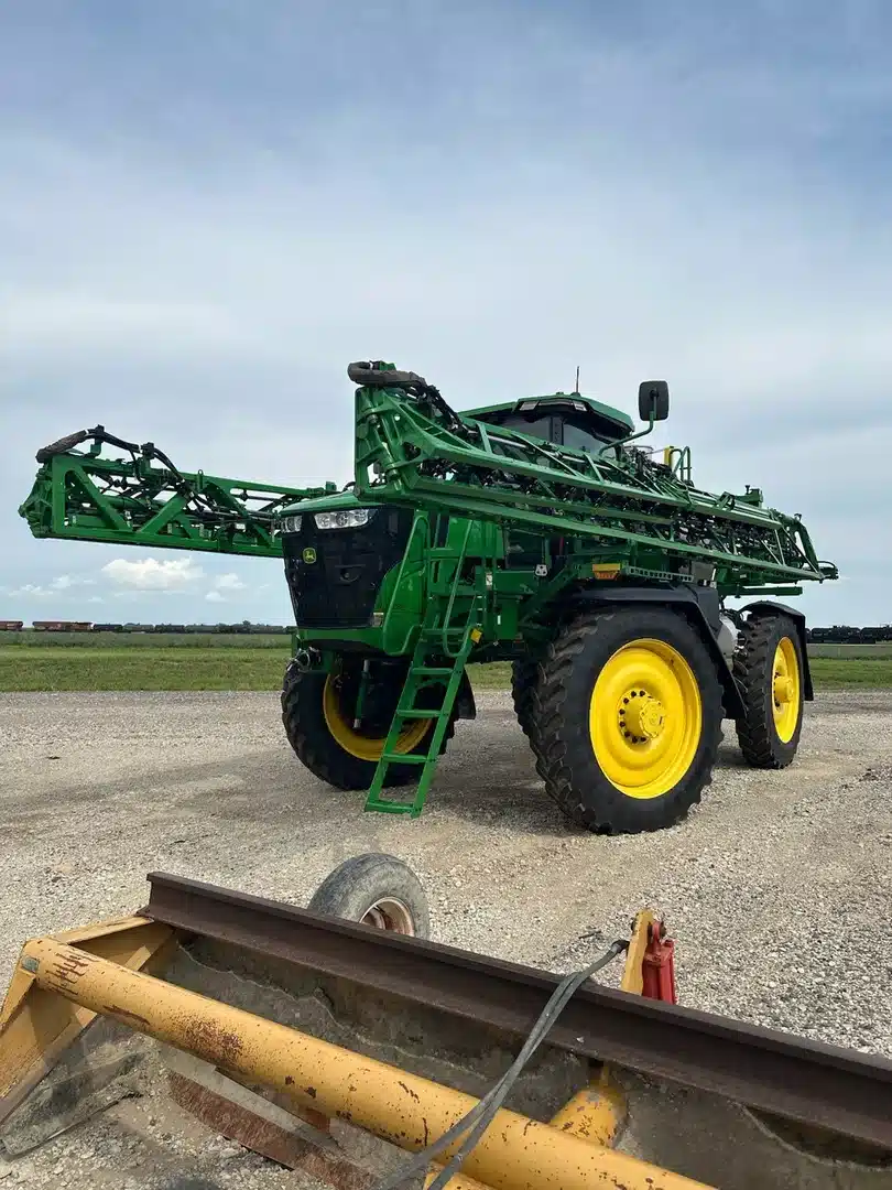 Photo de la Galerie 1 pour 2026 John Deere 616R Arroseur - Automoteur
