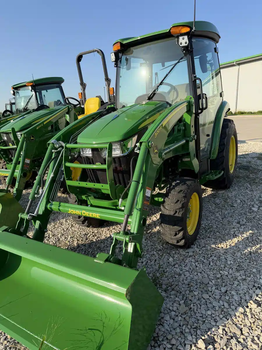 Gallery image 1 for 2026 John Deere 3046R Tractor