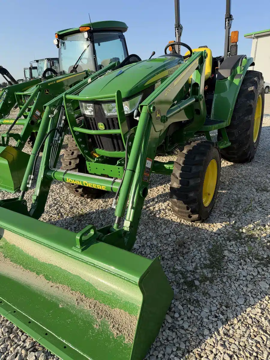 Gallery image 1 for 2026 John Deere 4052R Tractor