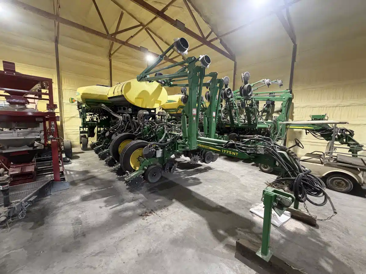 Photo de la Galerie 1 pour 2021 John Deere 1775NT Planteur