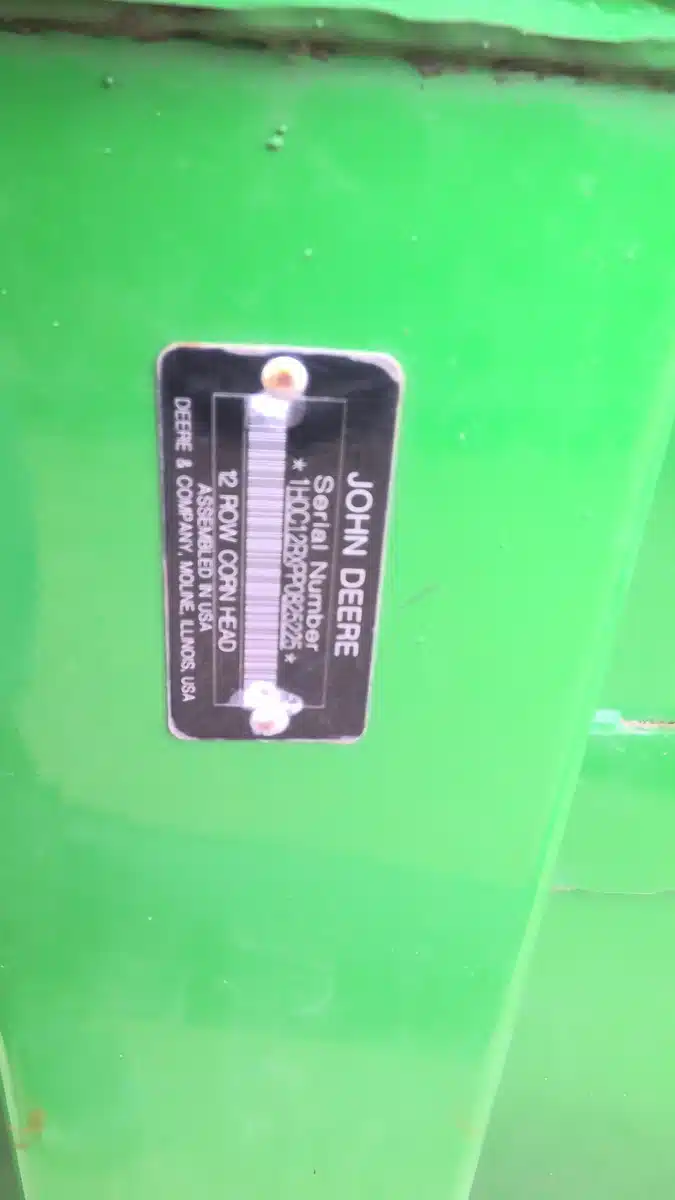 Gallery image 1 for Used 2023 John Deere C12R Header - Row Crop