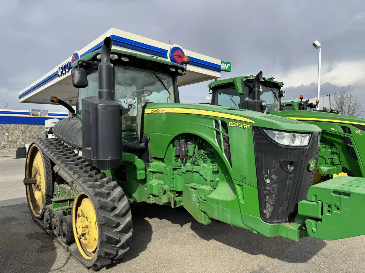 Gallery image 2 for Used 2014 John Deere 8370RT Tractor