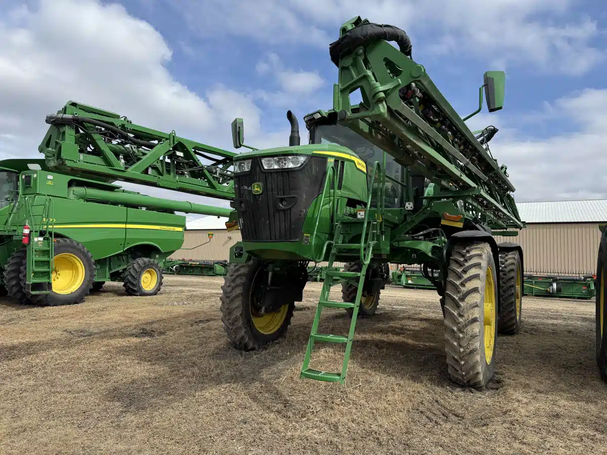 Gallery image 1 for Used 2023 John Deere 408R Sprayer - Self Propelled