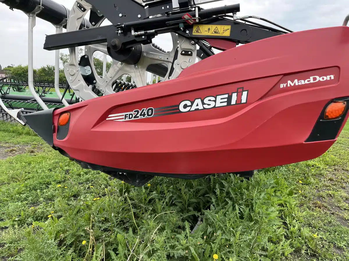Gallery image 1 for Used 2023 MacDon FD240 Header - Flex Draper