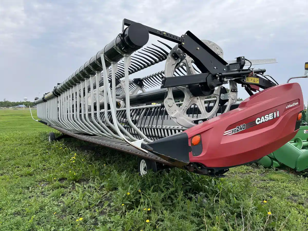 Gallery image 2 for Used 2023 MacDon FD240 Header - Flex Draper