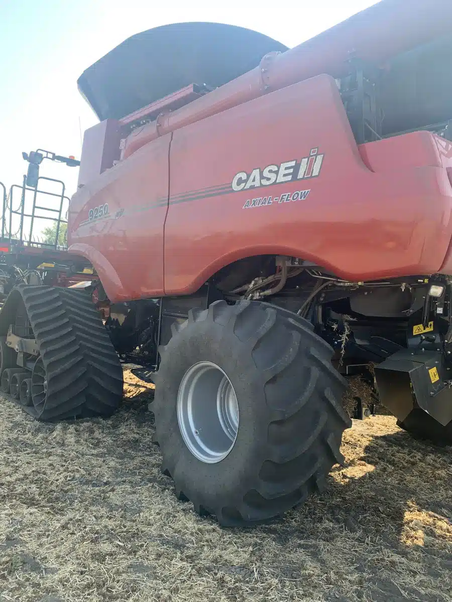 Gallery image 1 for Used 2019 Case IH 9250 Combine