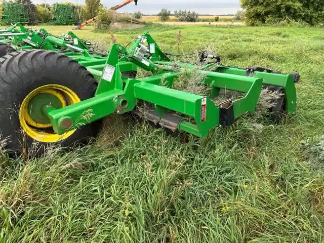 Gallery image 2 for Used 2021 John Deere 2680H Disc