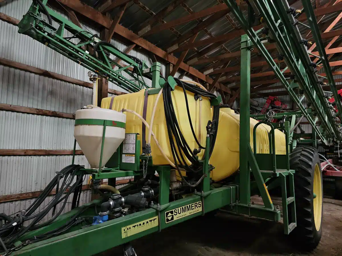 Gallery image 1 for Used 2000 Summers Mfg Ultimate Sprayer - Pull Type