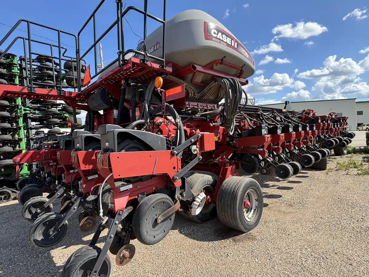 Gallery image 2 for Used 2014 Case IH 1265 Planter