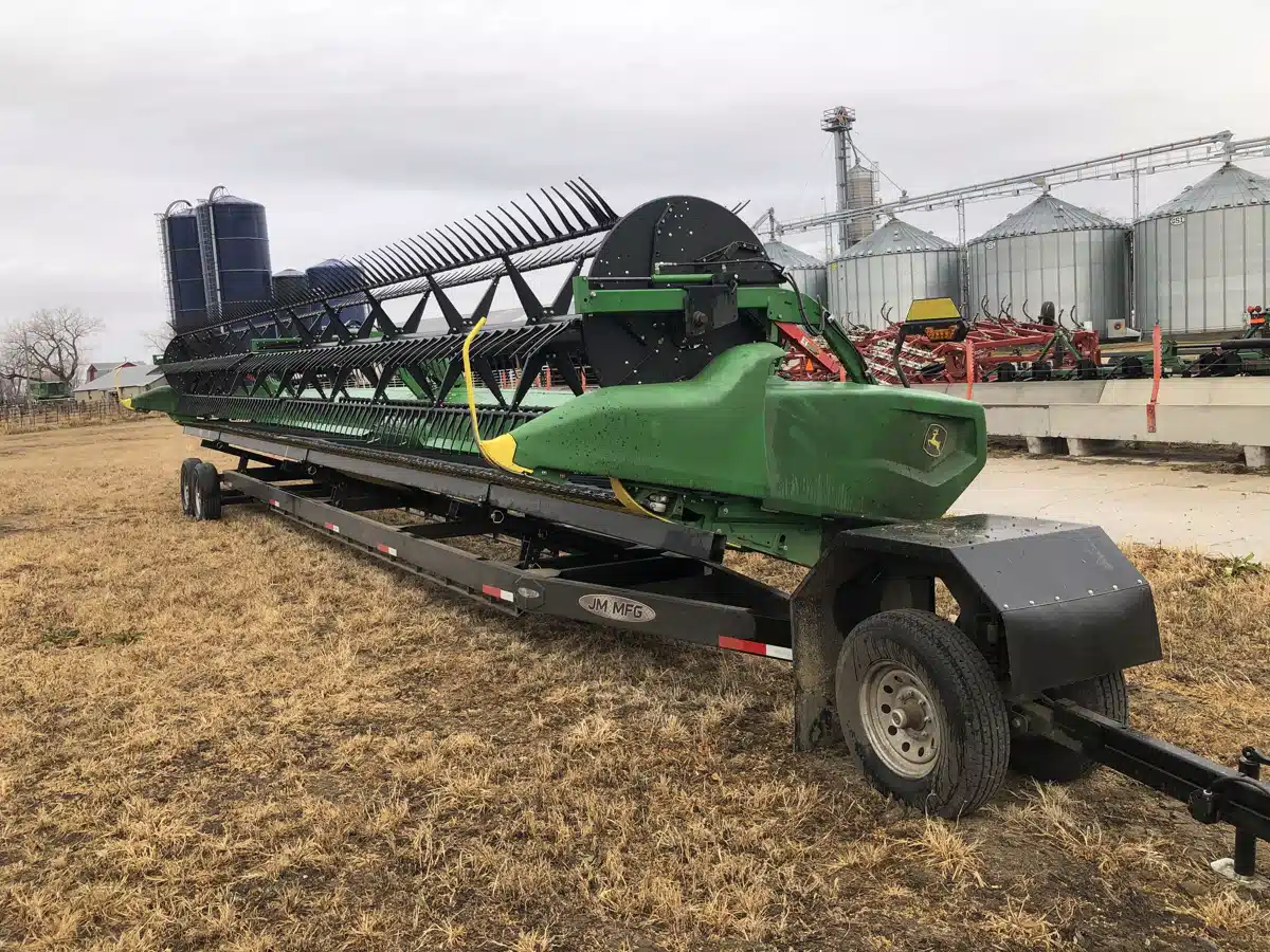 Gallery image 1 for Used 2022 John Deere RD45F Header Combine