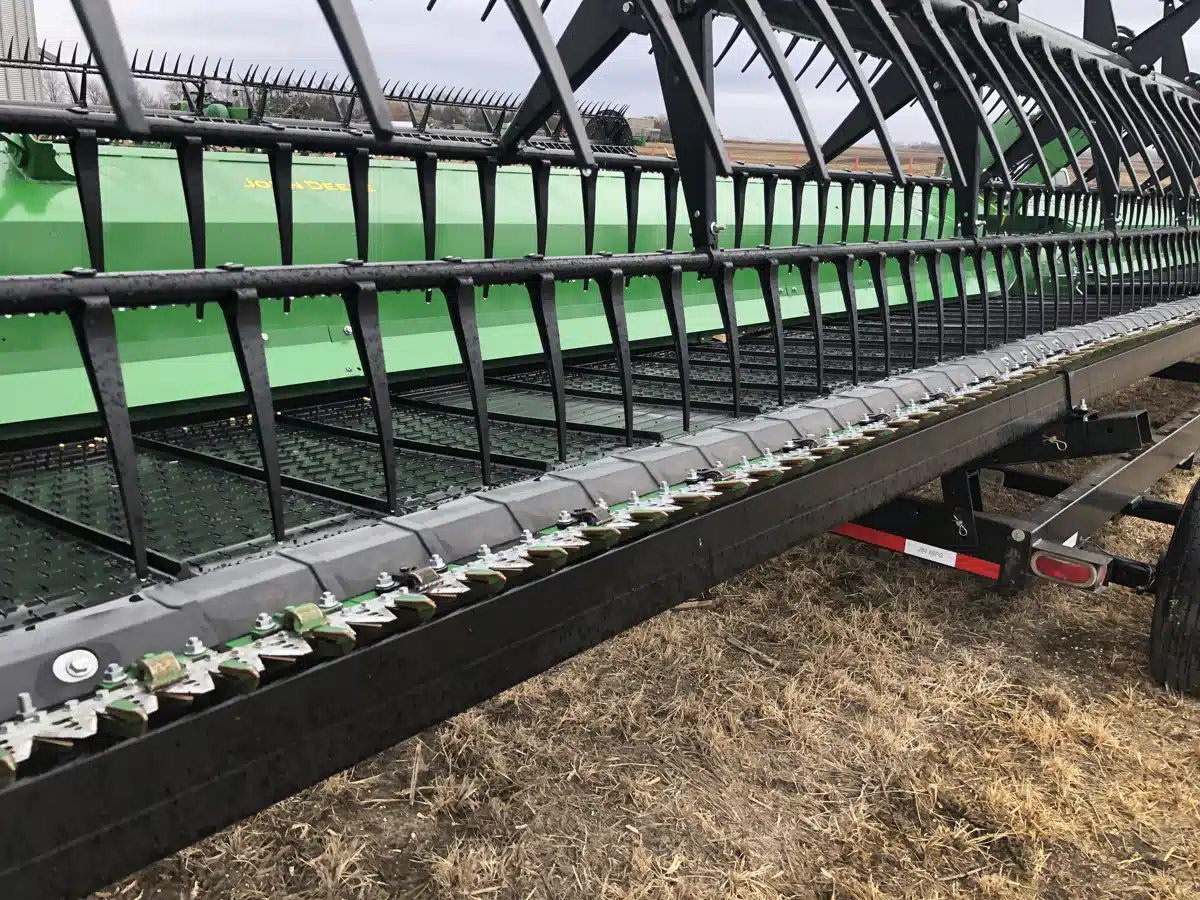 Gallery image 2 for Used 2023 John Deere RD45F Header Combine
