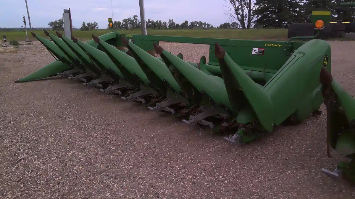 Gallery image 2 for Used 2010 John Deere 608C Header - Row Crop