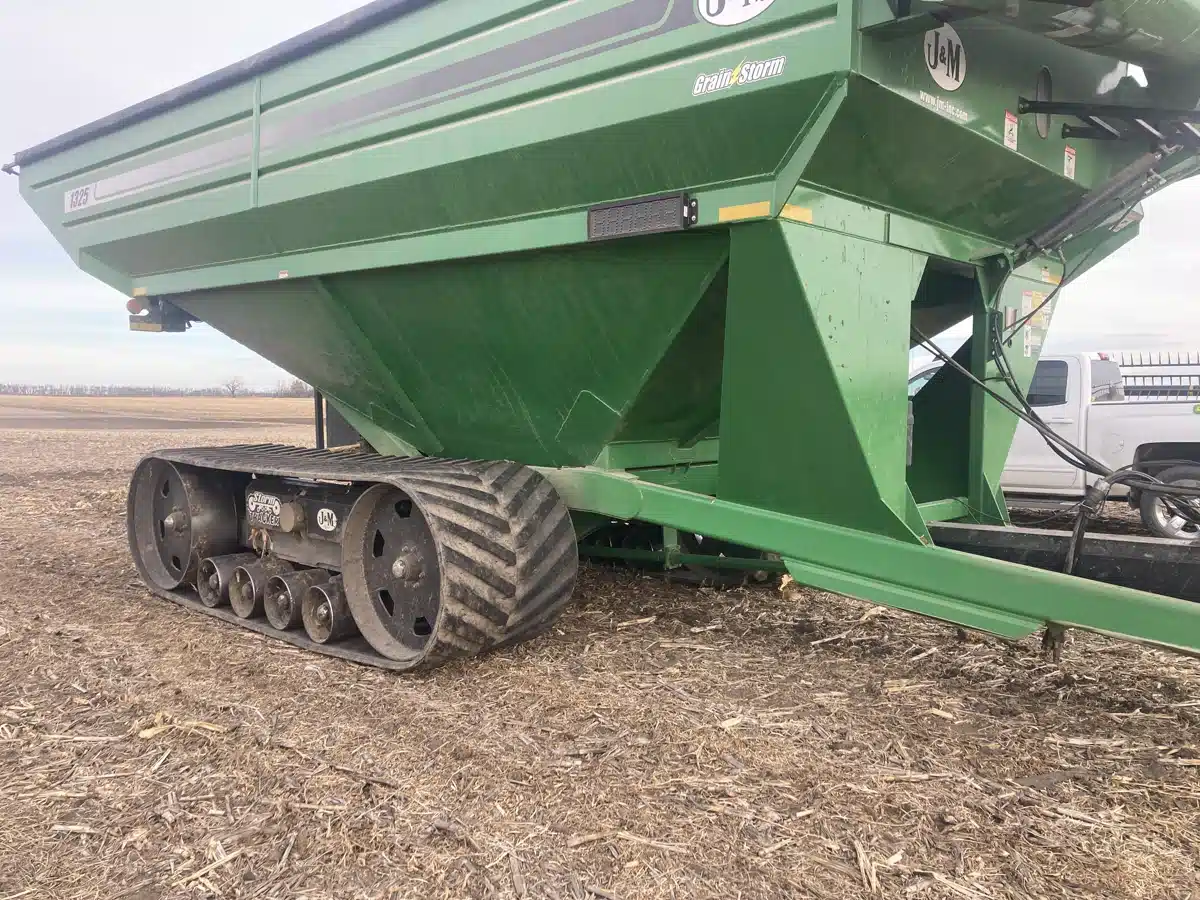 Gallery image 1 for Used 2009 J&M 1325-22S Grain Cart