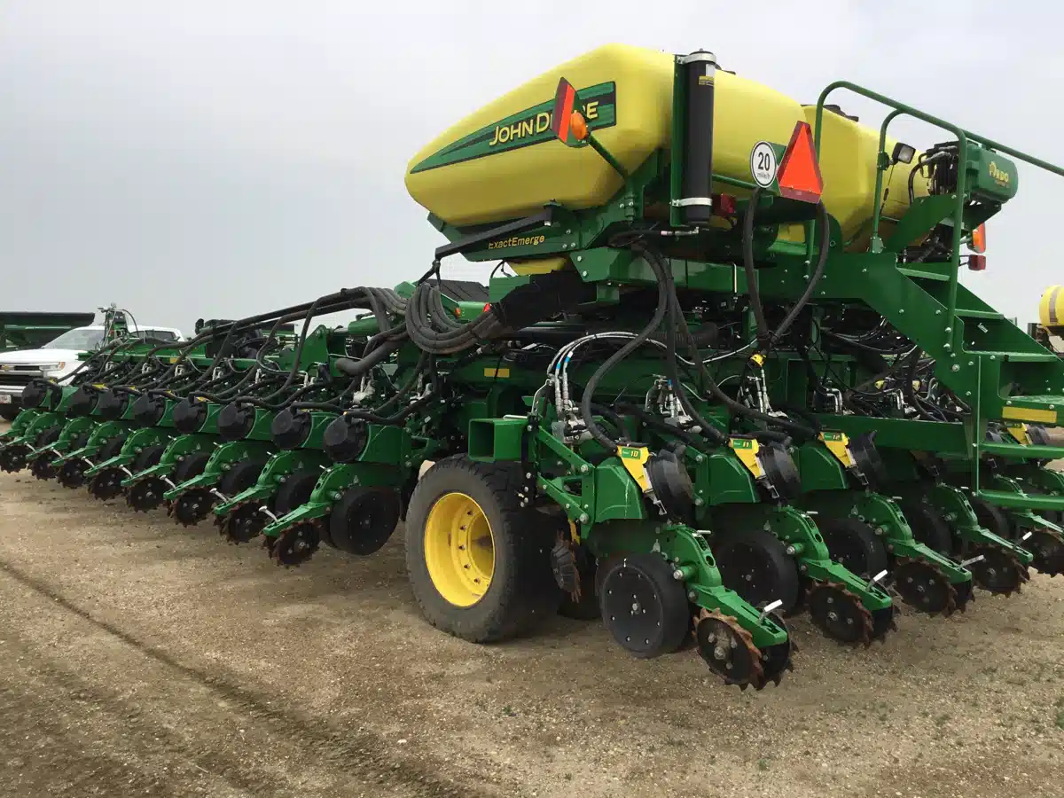 Gallery image 2 for Used 2021 John Deere DB60 Planter