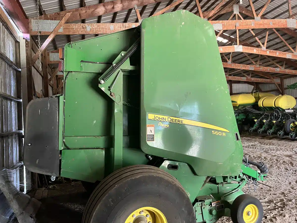 Gallery image 1 for Used 2019 John Deere 560R Round Baler