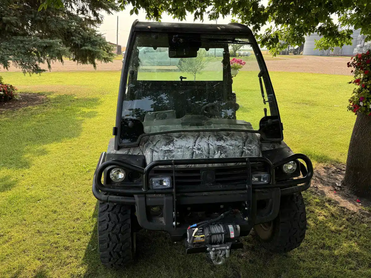 Gallery image 2 for Used 2016 John Deere XUV 825I Utility Vehicle