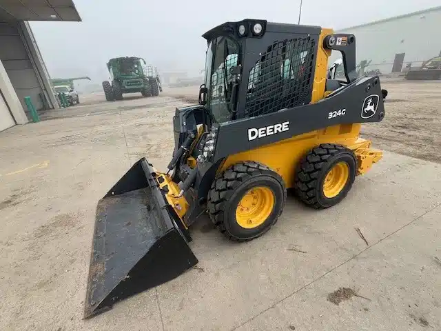Gallery image 1 for Used 2022 John Deere 324G Skid Steer