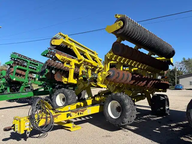 Gallery image 1 for Used 2020 Degelman PRO-TILL 41 Disc